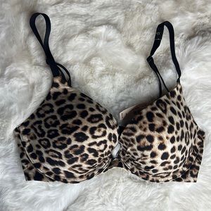 Victoria’s Secret Fabulous Plunge Leopard Print Bra 32D Padded NWT